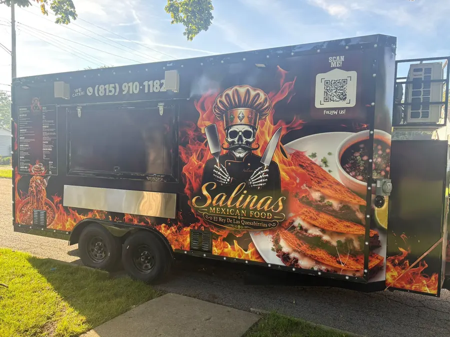 Salinas Mexican Food building at 900 Washington St, Mendota